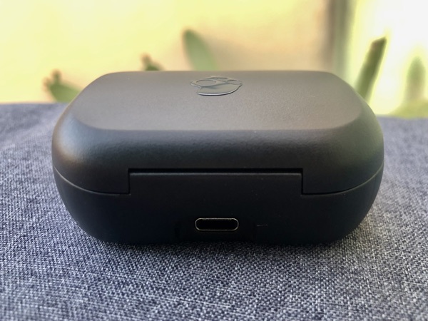 Laddningsfodralet för Skullcandy Grind True Wireless Earbuds