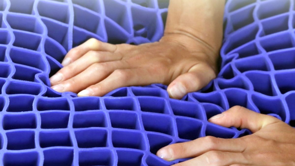 Emma Zero Gravity Mattress review Tom's Guide