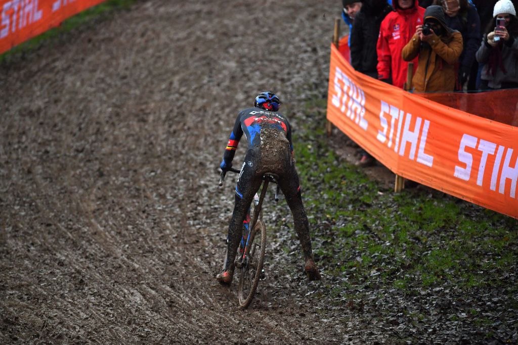 BESANCON FRANCE NOVEMBER 28 Toon Aerts of Belgium and Team Baloise Trek Lions competes during the 6th Besanon UCI CycloCross Worldcup 2021 Mens Elite CXWorldCup UCIcyclocrossWC on November 28 2021 in Besancon France Photo by Luc ClaessenGetty Images