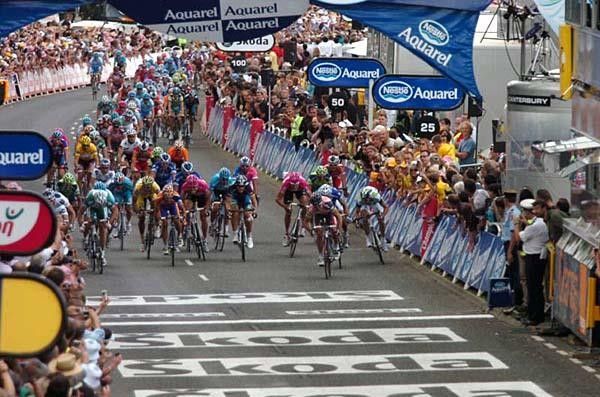 The sprint into Canterbury.