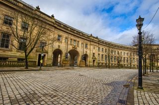 Le Mans Crescent