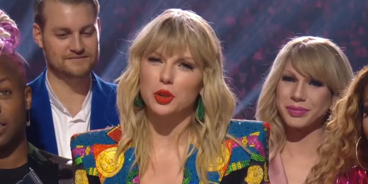 Watch John Travolta Try To Give Taylor Swift's VMA To The Wrong Person ...