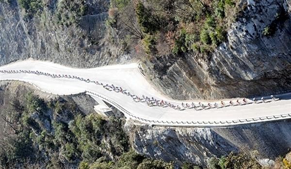 The descent into Nice is nice