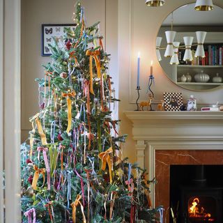 Bow-decorated Christmas tree