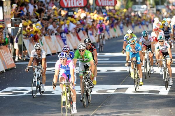 Thor Hushovd (Cervelo TestTeam) finished 11th on the stage and remains in the green jersey.