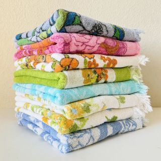 vintage beach towels from Etsy