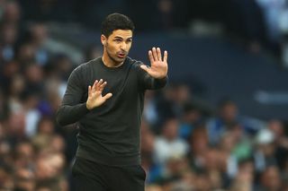 Arsenal manager Mikel Arteta gestures on his touchline