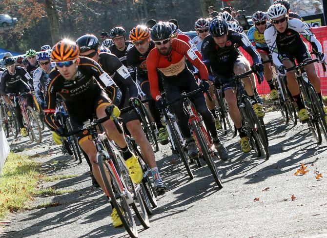 With a picture perfect start, the Men&rsquo;s field takes off proving it to be the perfect day for a bike race