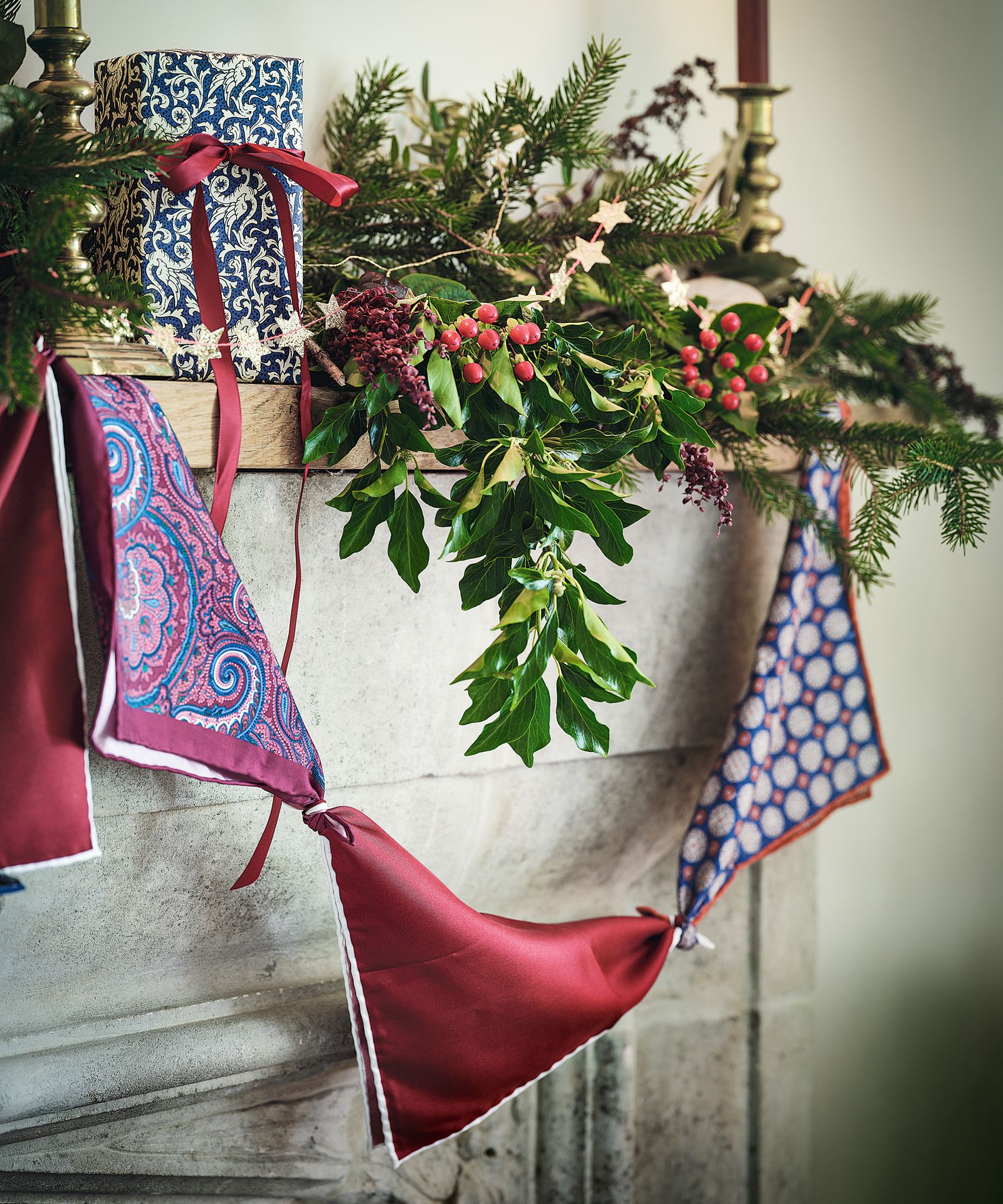 When should I put my Christmas tree up? The dates experts use Homes