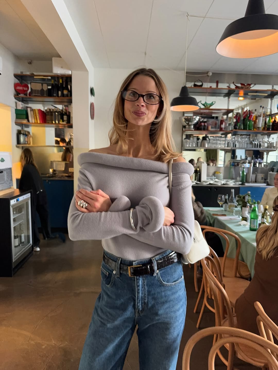 woman wearing belt outfit 2026