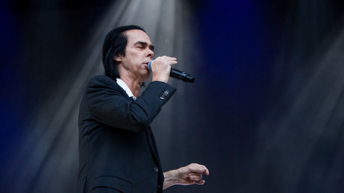 Nick Cave & The Bad Seeds release b-side track Earthlings | Louder