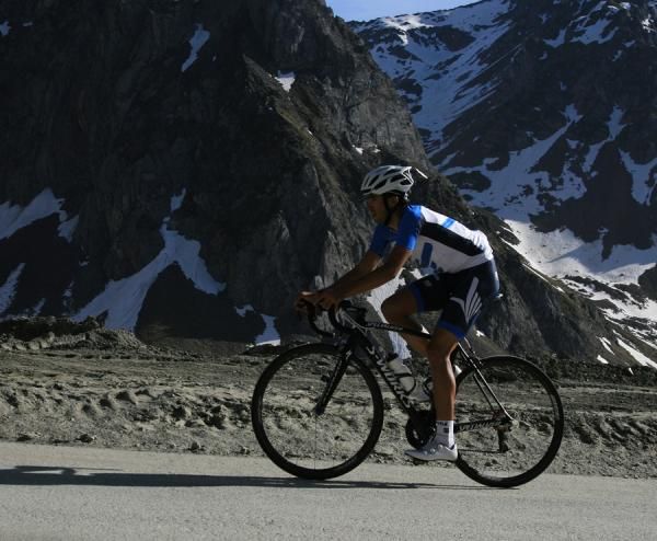 Contador was lucky to have good weather conditions in the Pyrenees