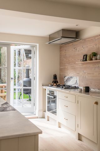 small kitchen design ideas British standard