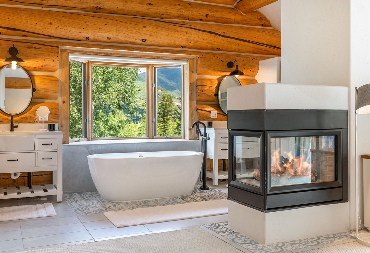 Log home bathroom interior