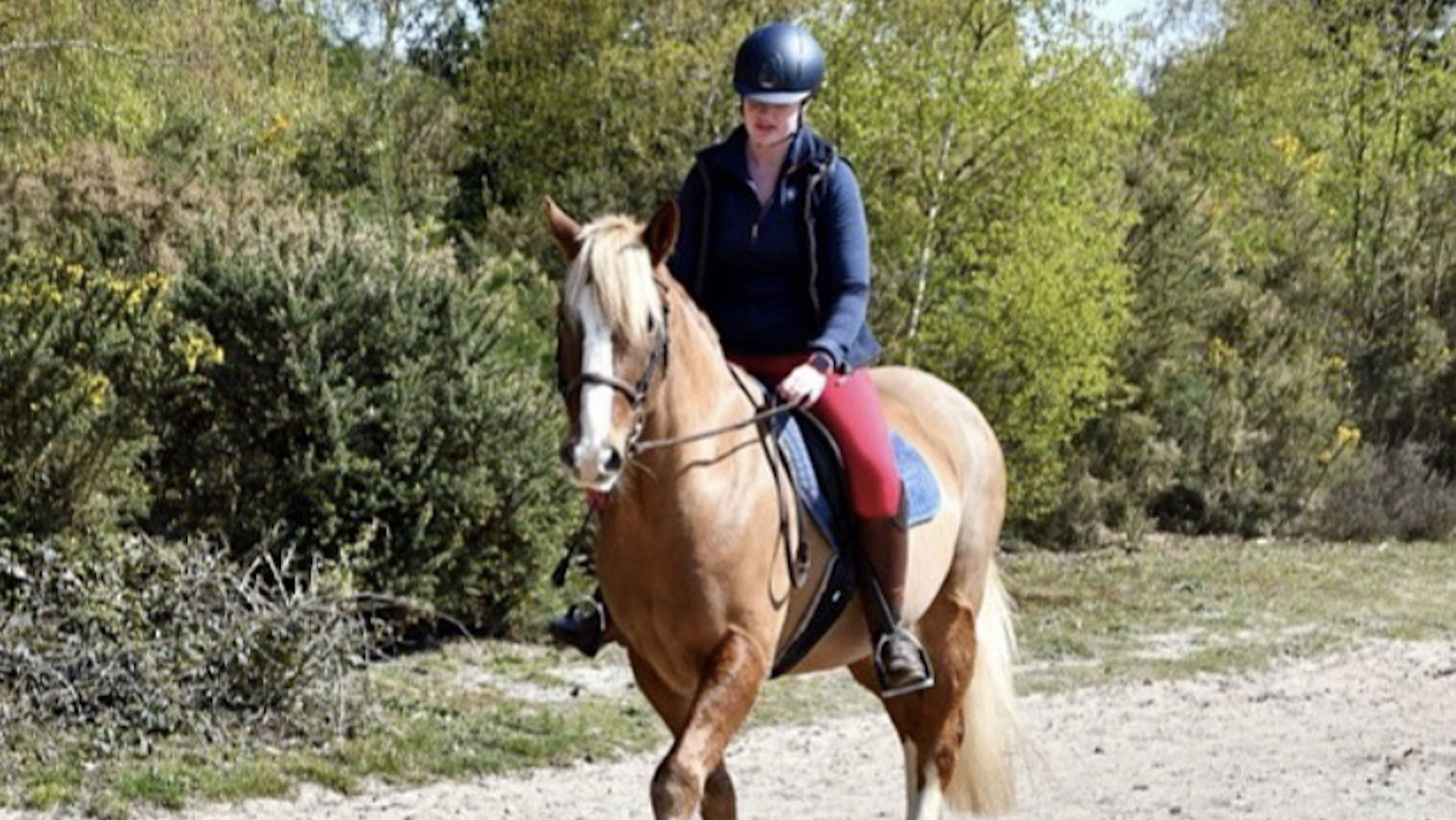 Holly Williams has shared a riding hat safety message, after she was kicked in the head while leading a horse.