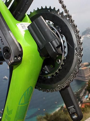 The clever bottom bracket cable guide can also be swapped out for an integrated Shimano Dura-Ace Di2 battery mount.