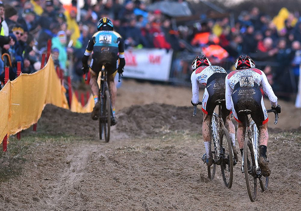 Climbing in the Koksijde sand.