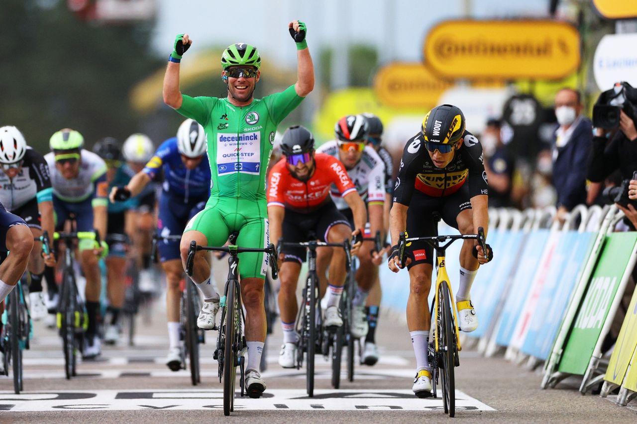 VALENCE, FRANCE - JULY 06: Mark Cavendish of The United Kingdom and Team Deceuninck - Quick-Step Green Points Jersey Green Points Jersey stage winner celebrates at arrival, Wout Van Aert of Belgium and Team Jumbo-Visma &amp; Jasper Philipsen of Belgium and Team Alpecin-Fenix during the 108th Tour de France 2021, Stage 10 a 190,7km stage from Albertville to Valence / @LeTour / #TDF2021 / on July 06, 2021 in Valence, France. (Photo by Tim de Waele/Getty Images)