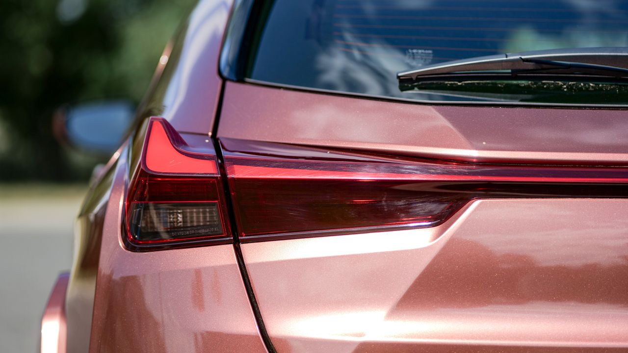 2025 Lexus UX 300h test drive.