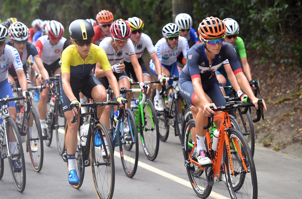 Elizabeth Armitstead (Great Britain) in the early-stages of the race