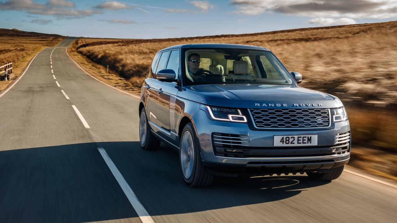 Range Rover 400E PHEV Review