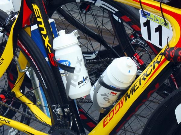Tom Boonen's (Quick Step) Eddy Merckx frame is fitted with Tacx's new Uma bottle cage.