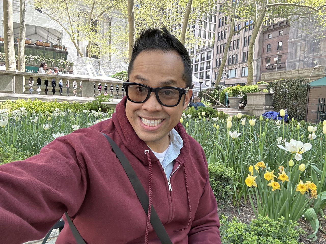 Apple iPhone 14 Pro Max selfie sample.