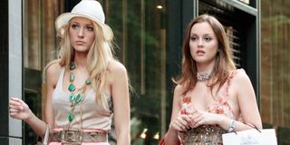 Leighton Meester and Blake Lively in Gossip Girl
