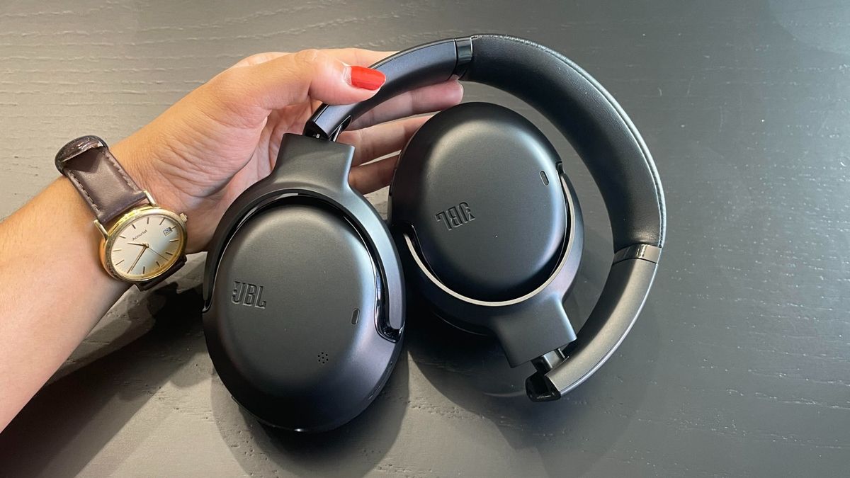 JBL Tour ONE M2 headphones