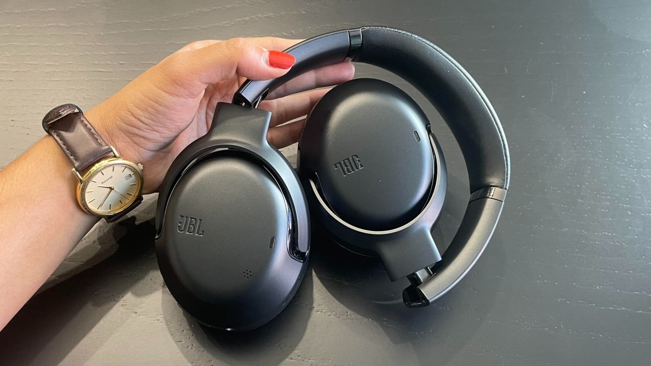 JBL Tour ONE M2 headphones