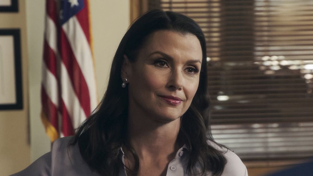 'CBS Reconsider': Bridget Moynahan Posted About Blue Bloods' Mid-Season ...