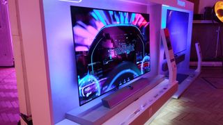 Philips OLED+936 side view