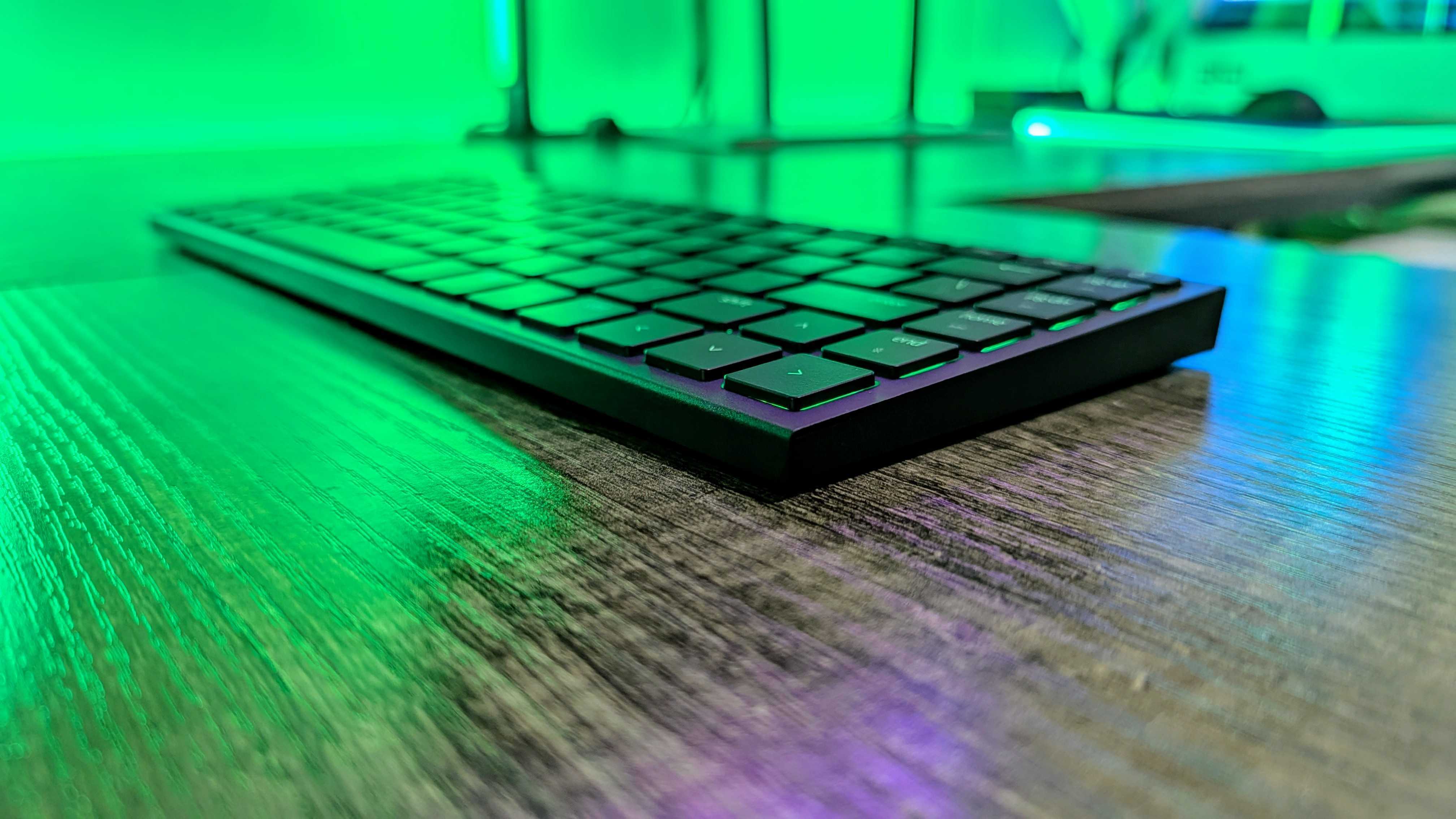 Image of the Razer Joro wireless gaming keyboard.