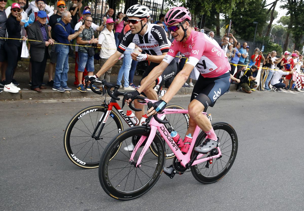 Chris Froome and Tom Dumoulin roll out for the final stage