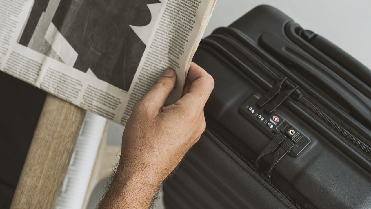 Antler Clifton Cabin Pocket hardshell suitcase review T3