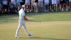 Rory McIlroy misses short putt at US Open