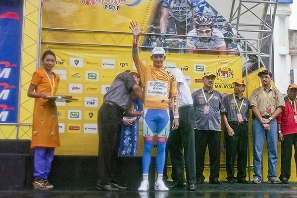 Jonathan Monsalve (Androni Giocattoli) is back in yellow