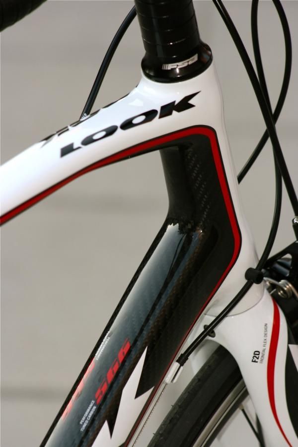 A longer headtube means a higher handlebar position, which equates to less strain on the neck, shoulders and wrists.