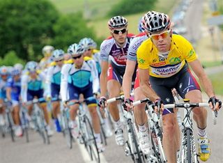 Cadel Evans (Silence-Lotto) looking comfortable in yellow.