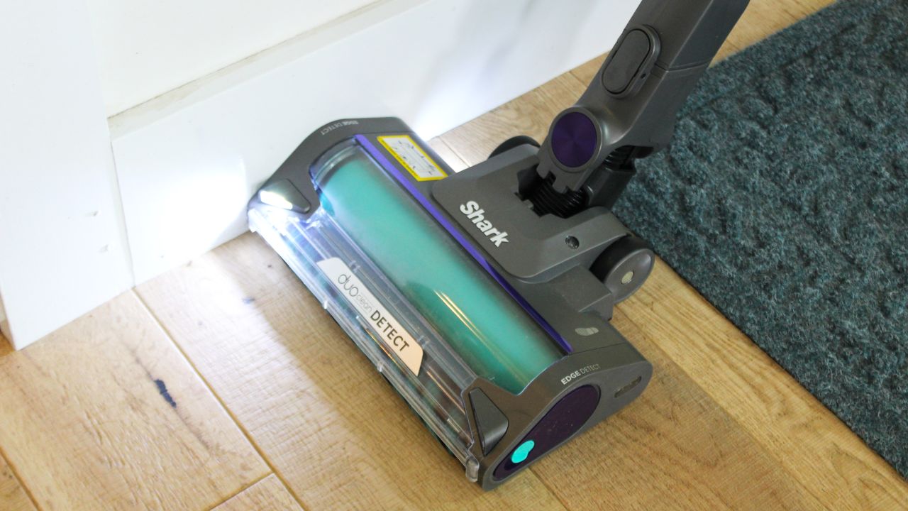 Shark Cordless PowerDetect Clean &amp; Empty