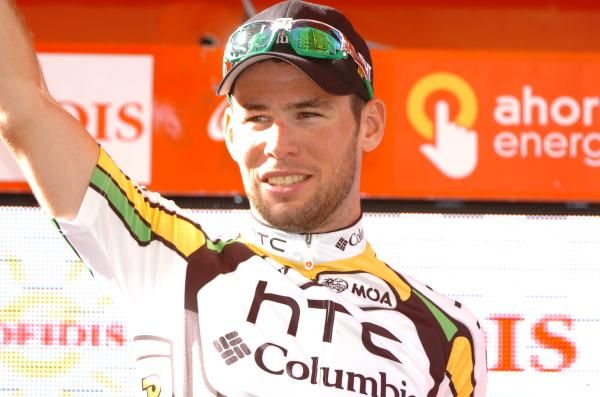 Mark Cavendish (HTC-Columbia) salutes the crowd