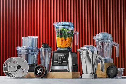 Nutribullet vs Vitamix - Vitamix Ascent A3500 with pitcher attachments and accessories 