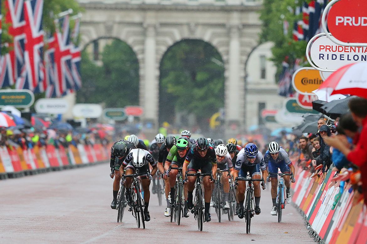 The final sprint at the RideLondon Classique