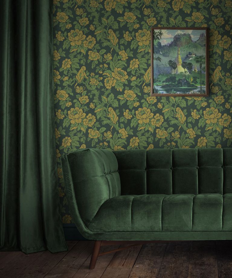 9 colors that go with dark green expert pairings we love Homes & Gardens