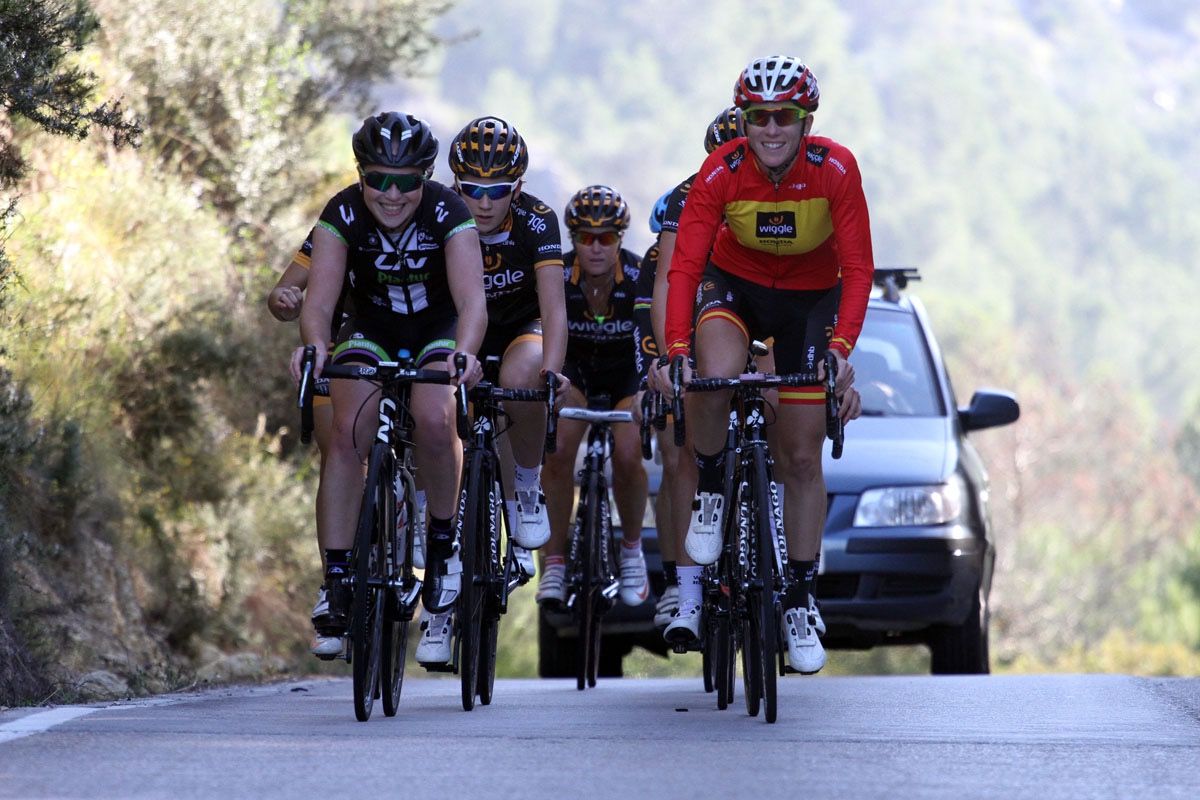Spanish champion Anna Sanchis on the front