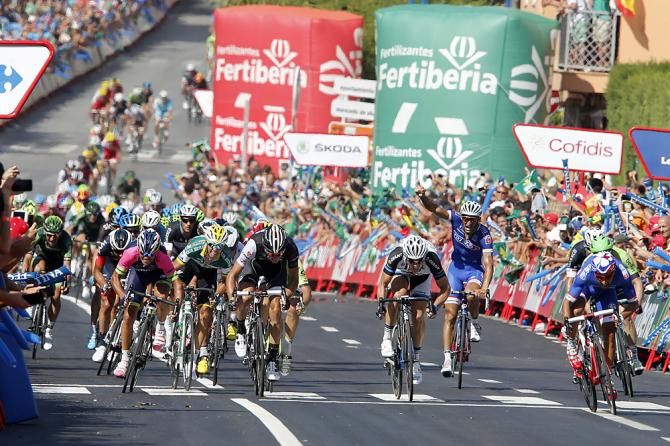 The peloton races to the finish line in San Fernando