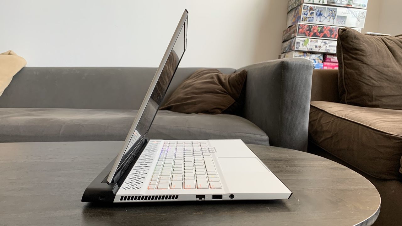 Alienware m17 R3