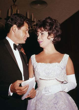 Elizabeth Taylor.