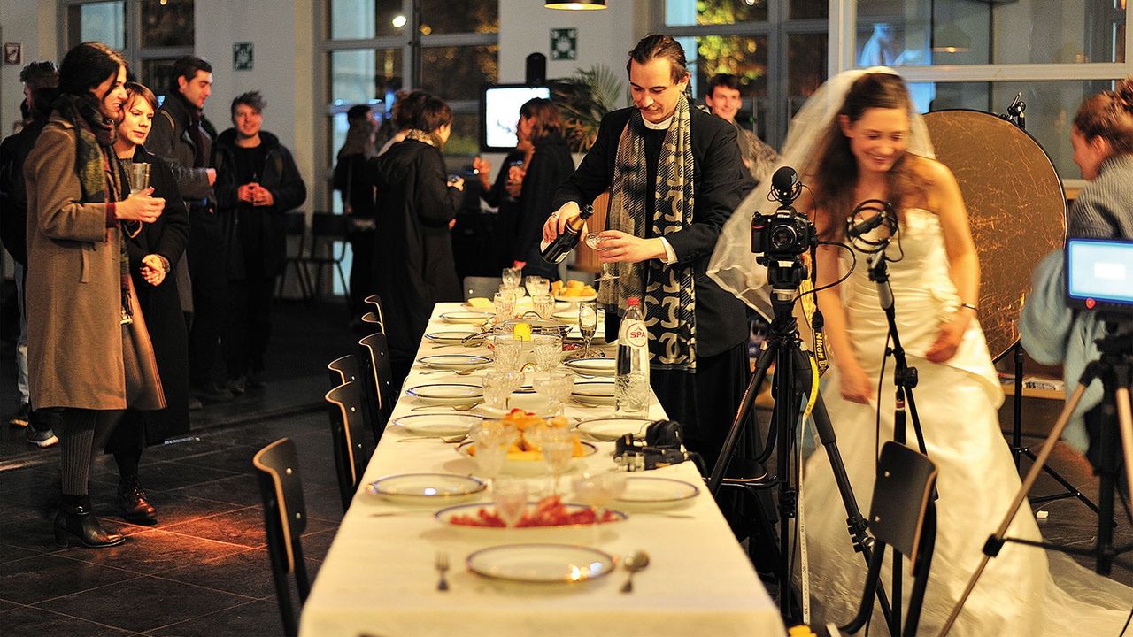 Ariane Loze - The Banquet