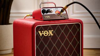 Vox MV50-BM Brian May Limited Edition Set